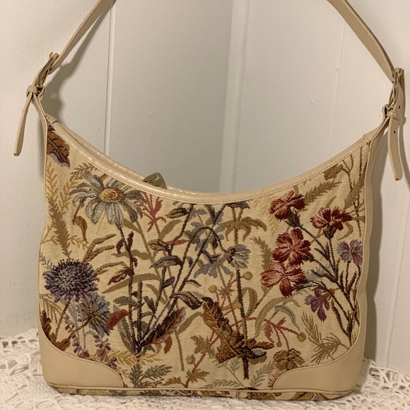 Vintage Shoulder Bag - Picture 2 of 5